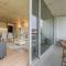 HostWise - Modern Flat w/ Balcony, Garage & Pool - Vila Nova de Gaia