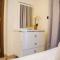 Vserve 2BR Perfect Blend of Luxury Comfort & Convenience - Dubaj