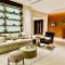 Vserve 2BR Perfect Blend of Luxury Comfort & Convenience - Dubaj