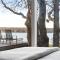 Waterfront Home with Guest Cottage - أوك بلوفس