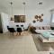 Moderno apartamento con vistas al mar
