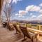 SMOKY MOUNTAIN MAGIC-Spectacular Views, 3 Br, Sleeps 8, Hot Tub