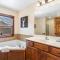 Cozy 'Rustic River Lodge' Near SDC with Pools! - برانسون