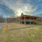 Heaven Can Wait River Retreat- with hot tub! - Luray