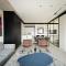 Modern and Vibrant 1BR apt with Private Balcony by Sea N' Rent - 特拉维夫