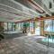 Mall 1421 by SummitCove Lodging