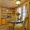 Mtn-View Warne Cabin Hot Tub, Wine Cabinet!