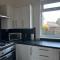 Private main door Two Bedrooms Apartment - 爱丁堡
