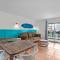 Hang Ten Hideaway, pool, Condo, Parking - 6 person max occupancy