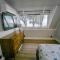 Magic North Shore Beach House 30 day rental PCC BY