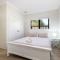 Water Lane - Swimming Pool - 4 Mins Walk to Bay