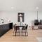 Modern Penthouse 3 Bed & 2 Bath-Skytower View-Pool - Auckland