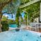 Riverview Homestead Luxury Pool and Spa Retreat