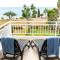 Sea View apartment in Coral Bay