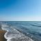 Piale Palms Makenzie Beach Front Apartment, Larnaca