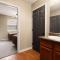 Eagles Den Suites Cotulla a Travelodge by Wyndham