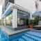 StayVista at Villa Tesoro with Outdoor Pool, WiFi - Lonavala