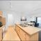 64 Sweeping Views Eastperth 2br Poolpkg