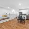 New Renovated Home With Jacuzzi - 温尼伯