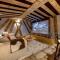 Chalet Red Fox
