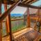 Spacious 4BR w Spectacular VIEWS HOT TUB - 赛维尔维尔