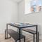 Prime Town Centre Location I Gold St D-Lux 1BR Apartment with Modern Amenities, Walk to Train, Bus Stations, Shops & Cafés I Leisure and Business Stays Welcome MULTIPLE UNITS AVAILABLE - 北安普敦