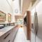 Large fully renovated 250m house