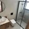 204 Lux Suites Level2 Tower 206