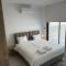 204 Lux Suites Level2 Tower 206