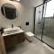 204 Lux Suites Level2 Tower 206