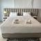204 Lux Suites Level2 Tower 206