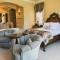 Villa Arden Hills