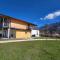 Chalet Alpenzauber mit beheiztem Pool, Inzell