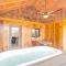 Sawyers Cabin with Hot Tub in Blue Ridge Mtns!