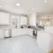 Stunning 2 Bedroom Apt in Historic Springfield