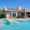 Stunning Glendale Home with Pool and Lake Views! - 皮奥里亚