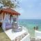 Bora Bora Beach Club & Hotel