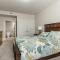 Downtown Condo Near Convention Center (Disability Access)