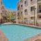 Downtown Condo Near Convention Center (Disability Access)