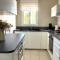 Maison Calme 6 Pers. au Golf Pont Royal - Piscine, Terrasse, Parking, Clim, Fibre - 13370 Mallemort - FR-1-658-24