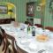 B&B Castleton House