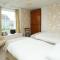 B&B Castleton House