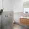 Takana - Chic Guest House in Heart of CBD - 2Bed 2Bath