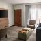 Embassy Suites by Hilton at Hot Springs Convention Center - 温泉城