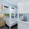 Modern 4 Bedroom Family Home Perfect for Getaways