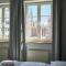LeoApart Solny Square ApartHotel LeoApart Solny Square ApartHotel