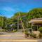 Large Family Group Retreat with Pool, Beach Access & More - Ocotal