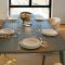 Alpine Chic - Fireplace Views & Ski Resorts