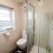 Cosy 3 bedroom house in quiet residential area