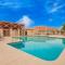 3BR Home Garage Parking Pool and Gated Yard - 凤凰城